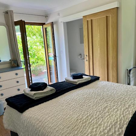 Coastal Garden Annex With Log Fire & Summer House Aberporth Esterno foto