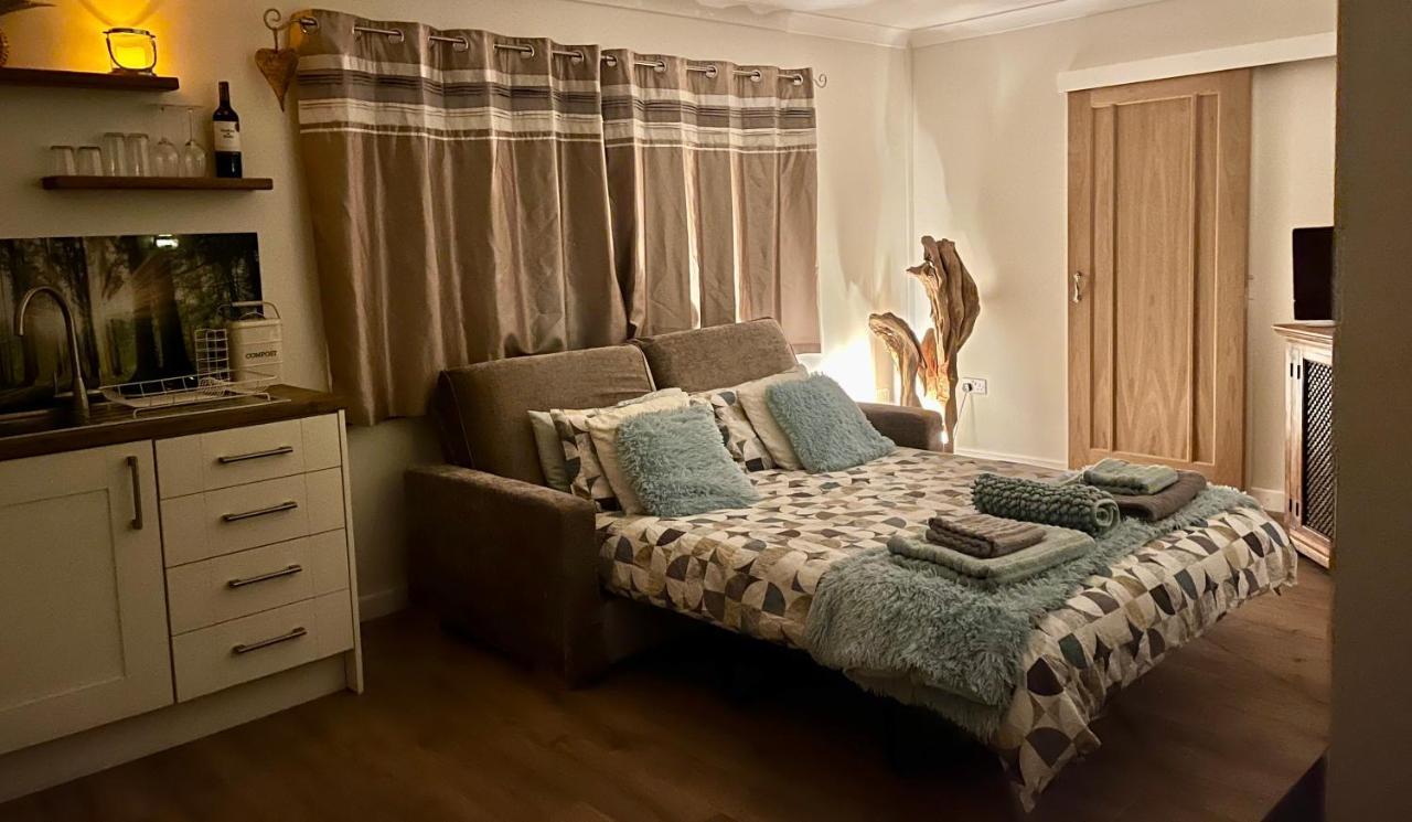 Coastal Garden Annex With Log Fire & Summer House Aberporth Esterno foto
